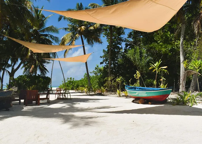Rattehi Inn At Rakeedhoo